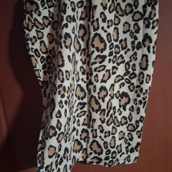 Carmen Marc Valvo Dresses & Skirts - Carmen Marc Valvo Animal Print Skirt